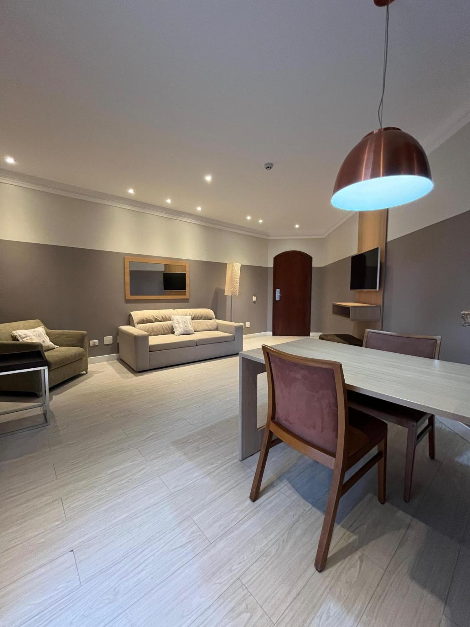 Flat Top-2 A 4 Pessoas - 48 M2 - Gonzaga 700m Apartamento